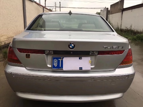 05年宝马7系
