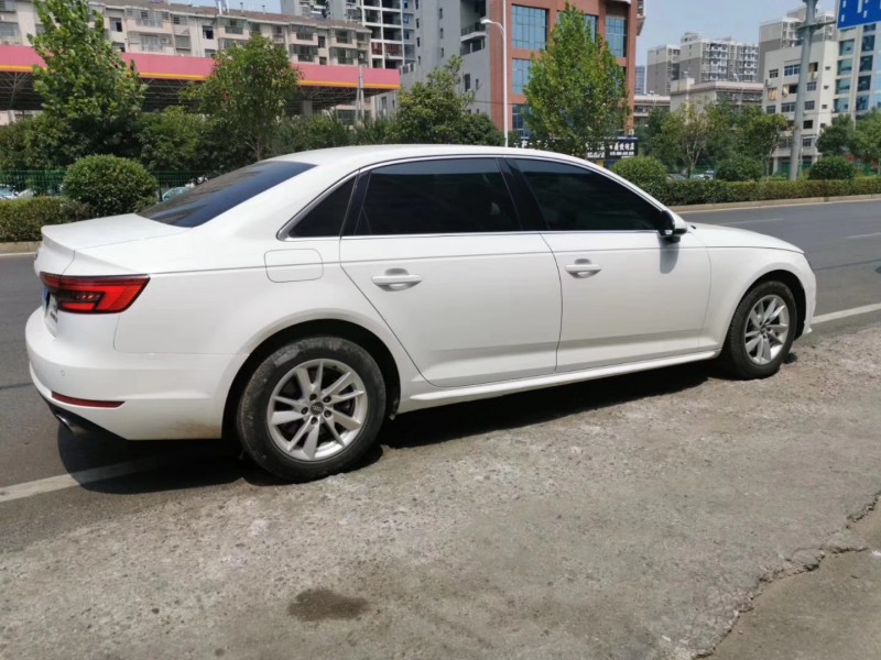 17年奥迪A4L