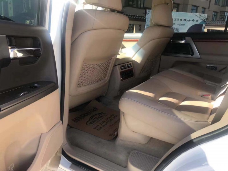 15年丰田兰德酷路泽