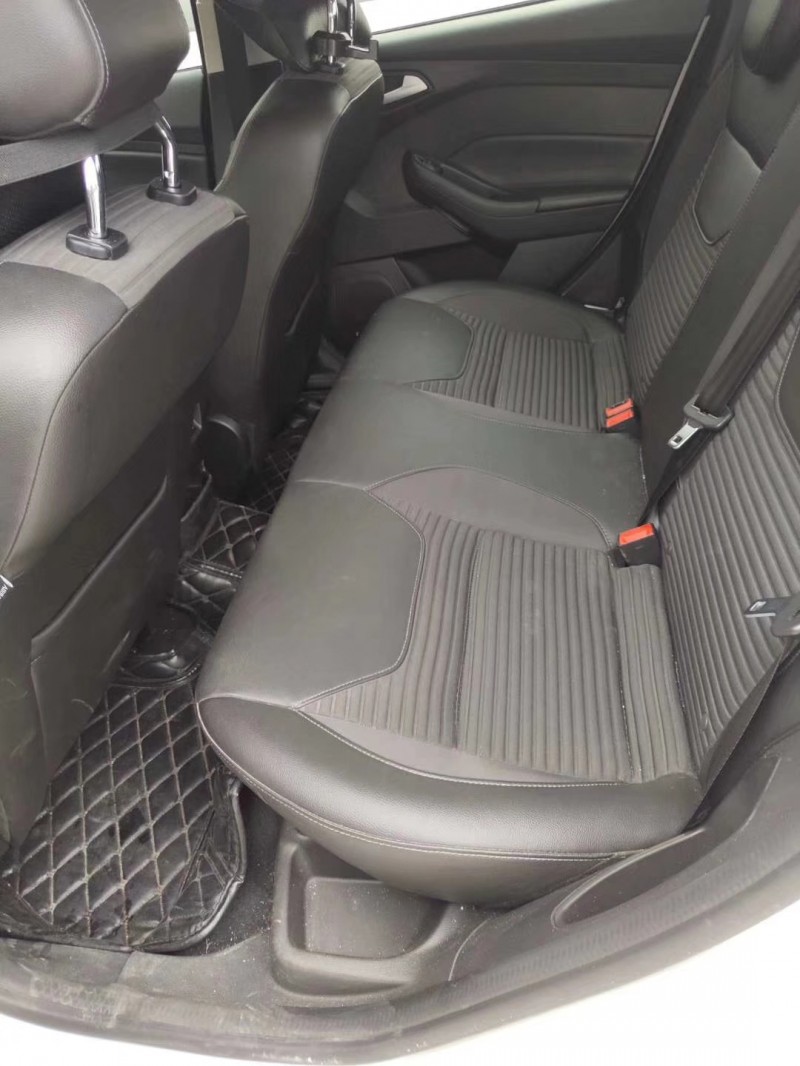 16年福特福克斯