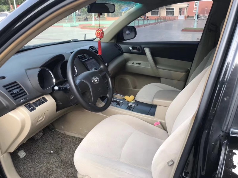 11年丰田汉兰达