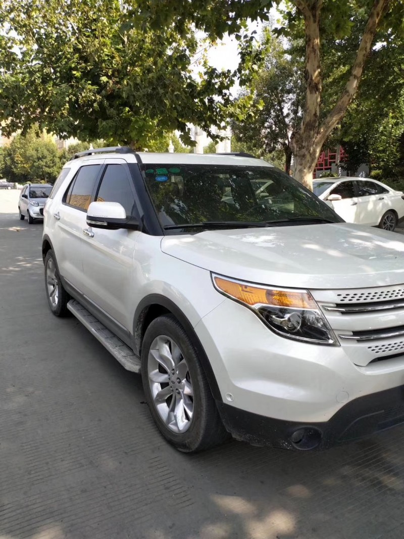 14年福特探险者