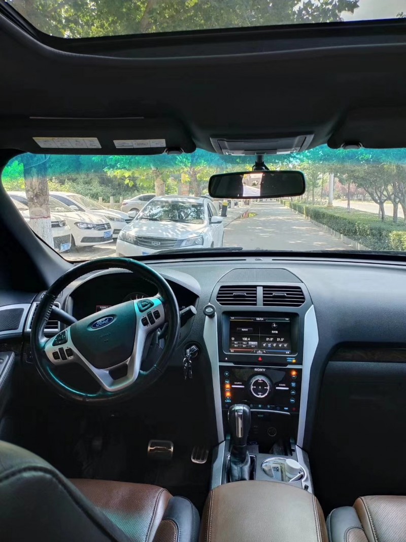 14年福特探险者