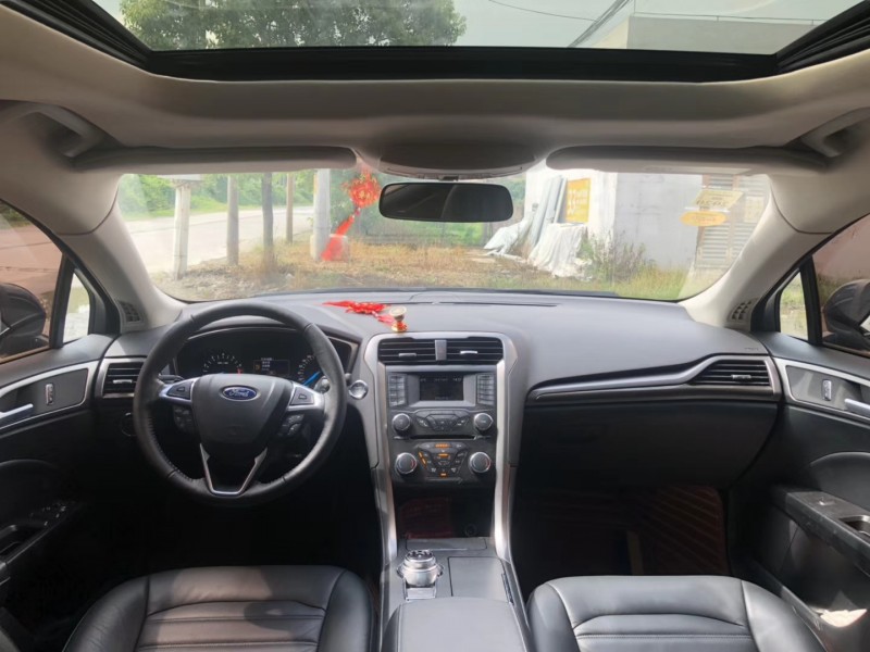 18年福特蒙迪欧