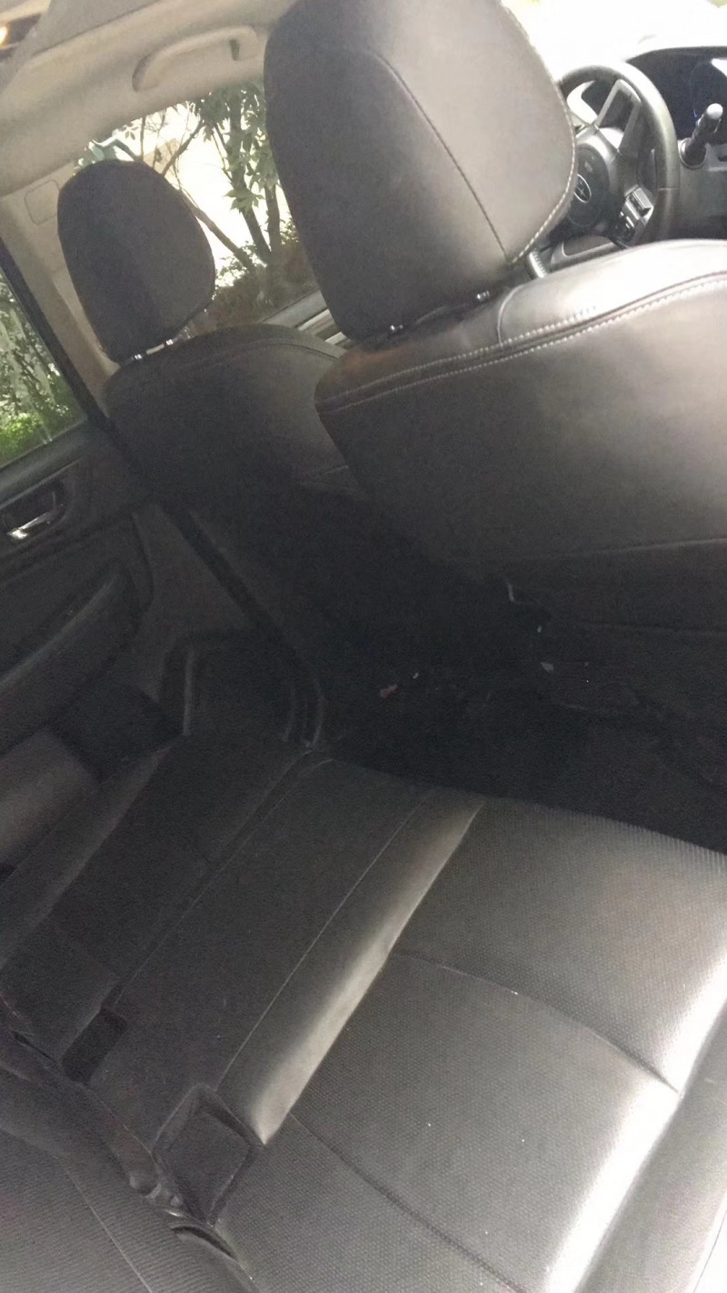 15年斯巴鲁傲虎