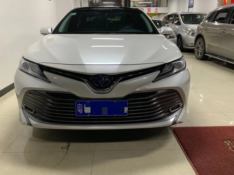 18年丰田凯美瑞