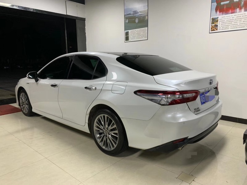 18年丰田凯美瑞