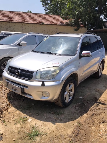 05年丰田RAV4