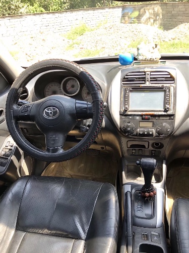 05年丰田RAV4