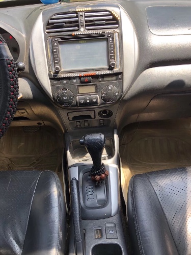 05年丰田RAV4