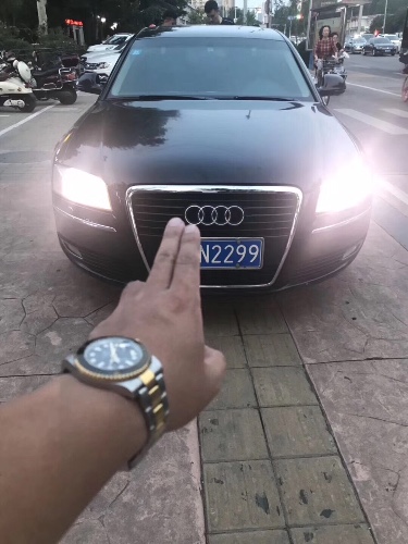 09年奥迪A8