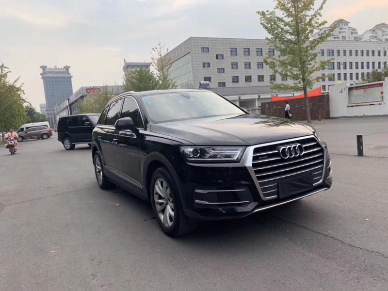 17年奥迪Q7