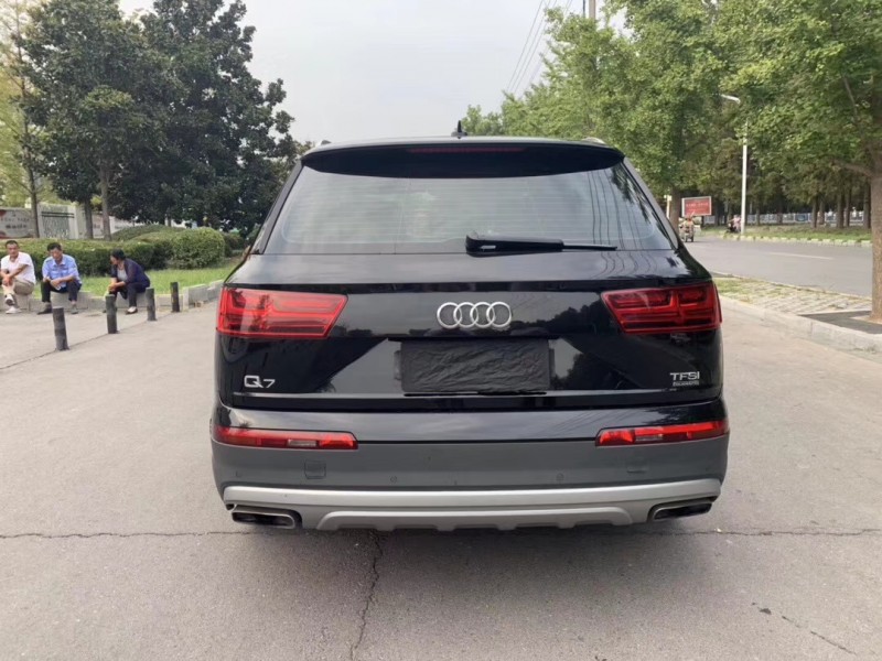 17年奥迪Q7