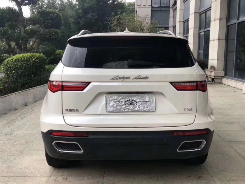 17年众泰T700