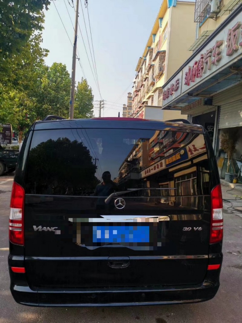 14年奔驰唯雅诺