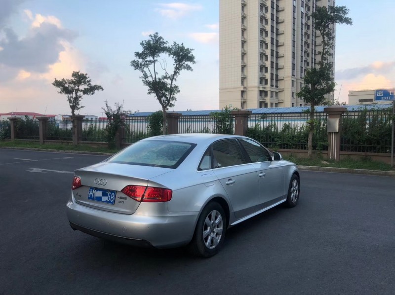 11年奥迪A4L