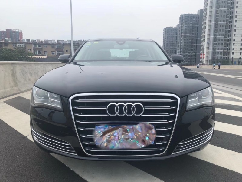 13年奥迪A8L