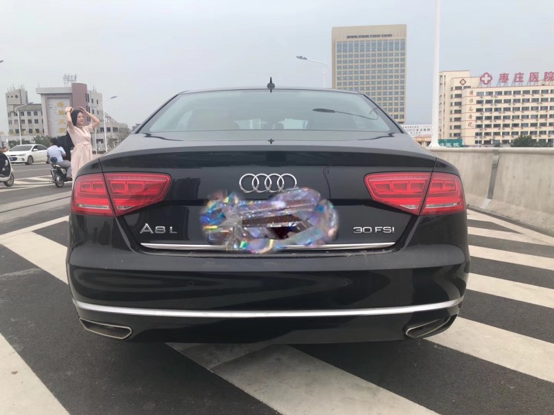 13年奥迪A8L