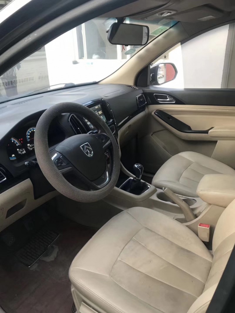 15年宝骏宝骏730