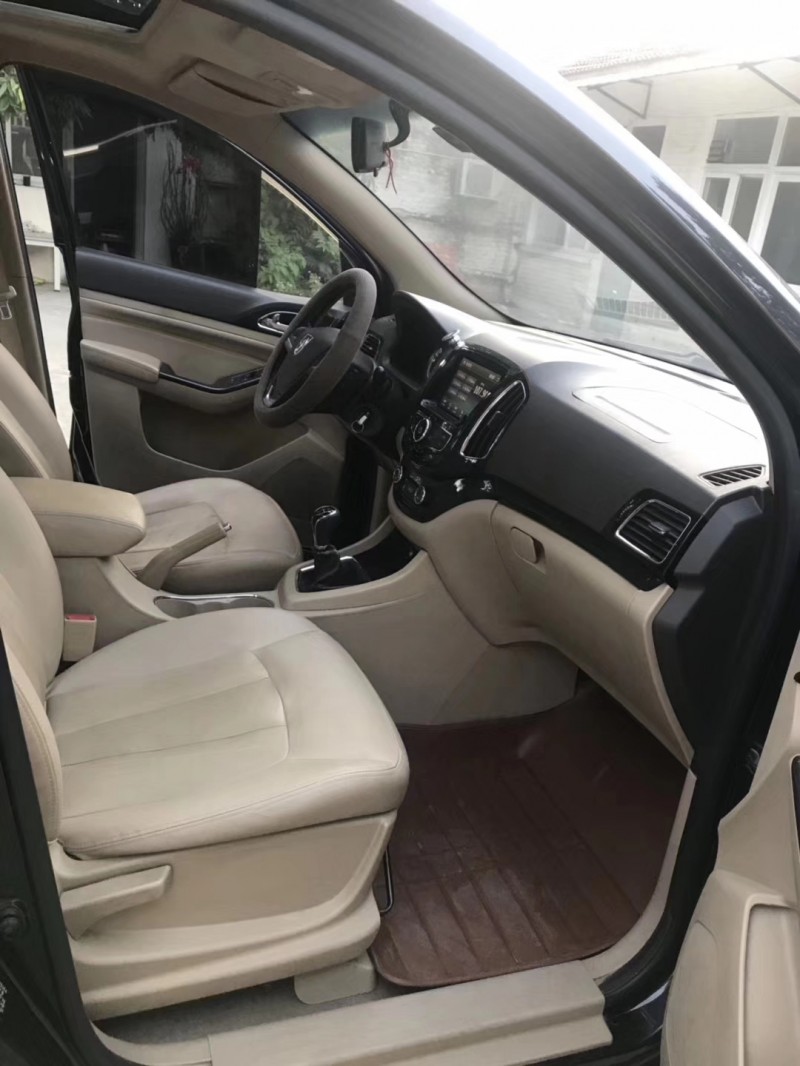 15年宝骏宝骏730