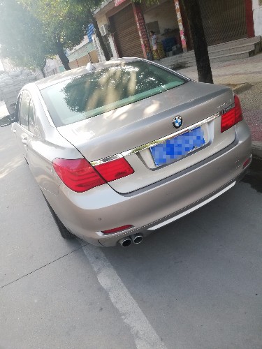 09年宝马7系