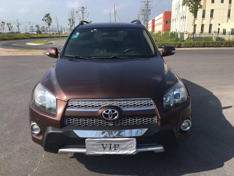 13年丰田RAV4