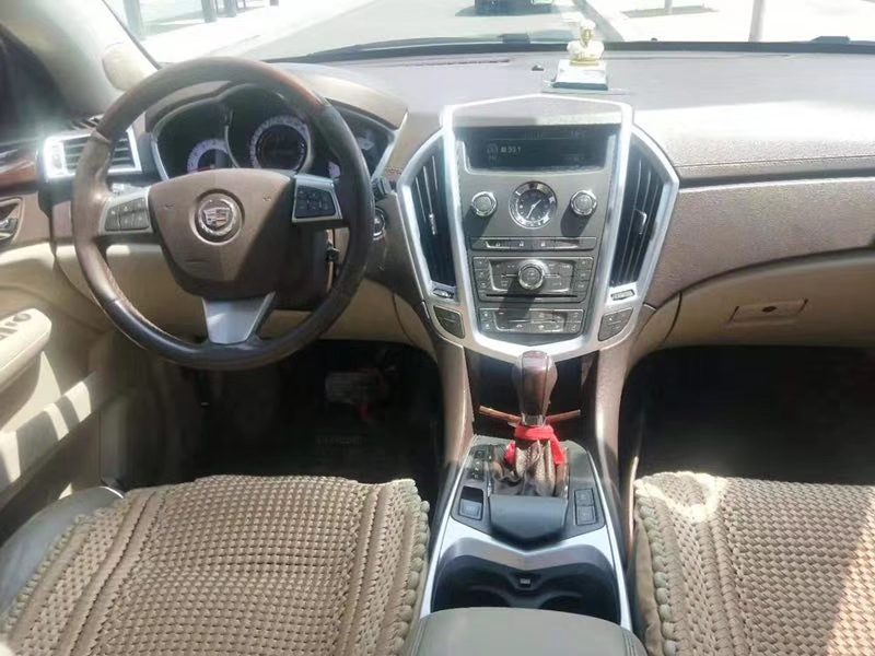 11年凯迪拉克SRX