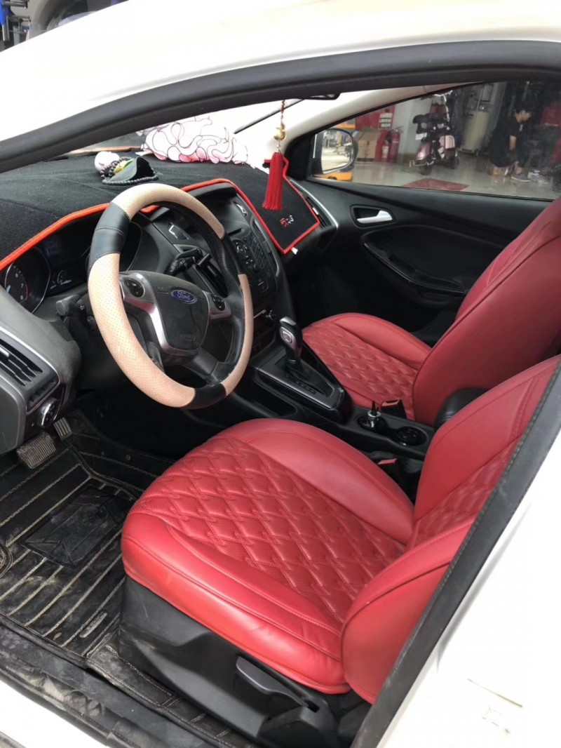 14年福特福克斯