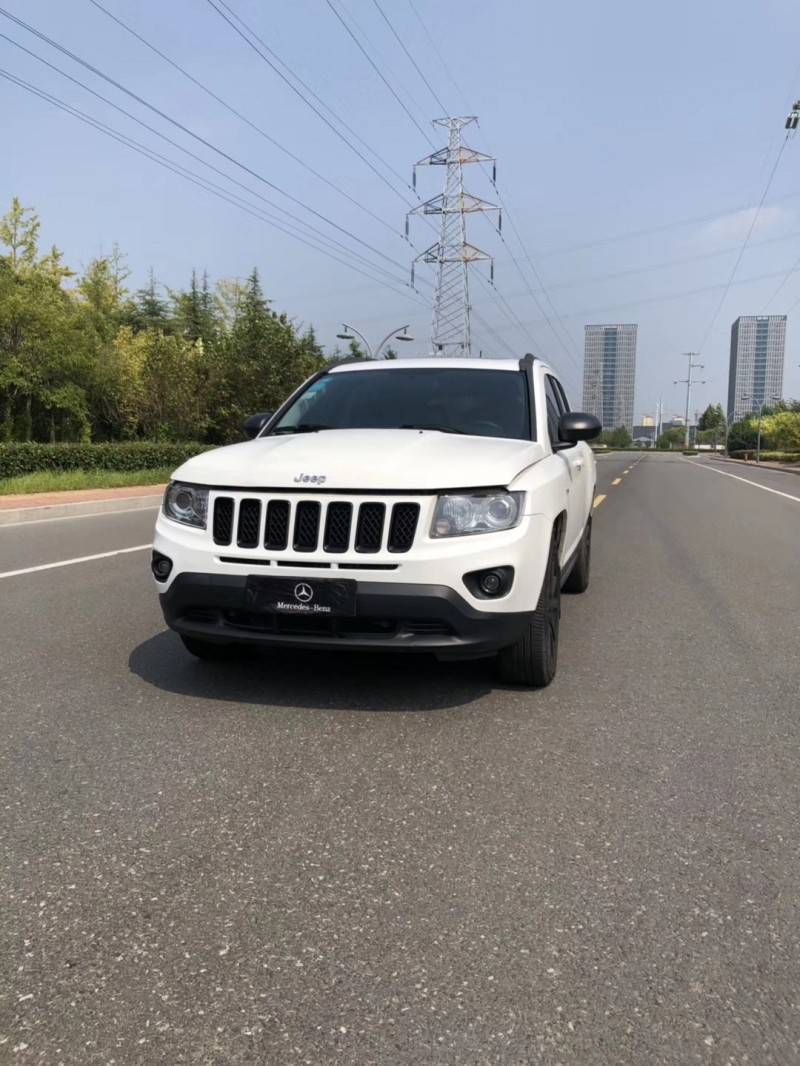 13年Jeep指南者