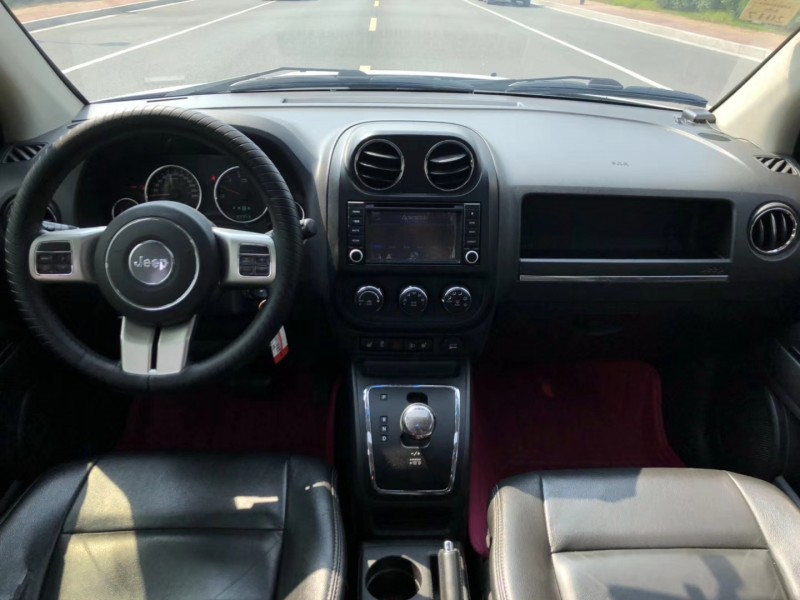 13年Jeep指南者