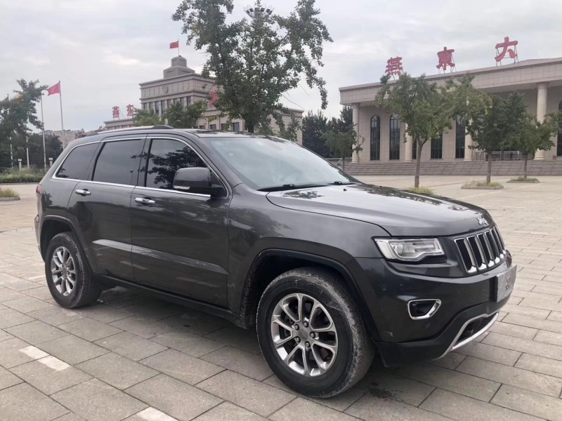 15年Jeep大切诺基