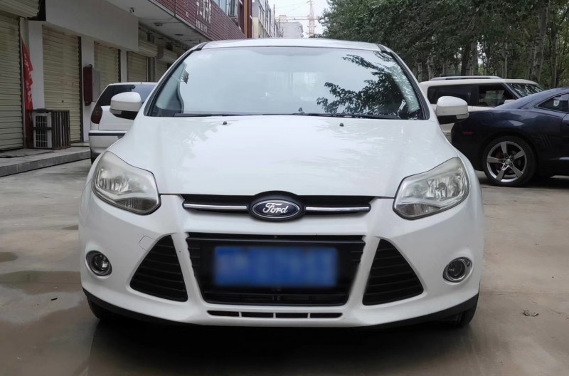 14年福特福克斯