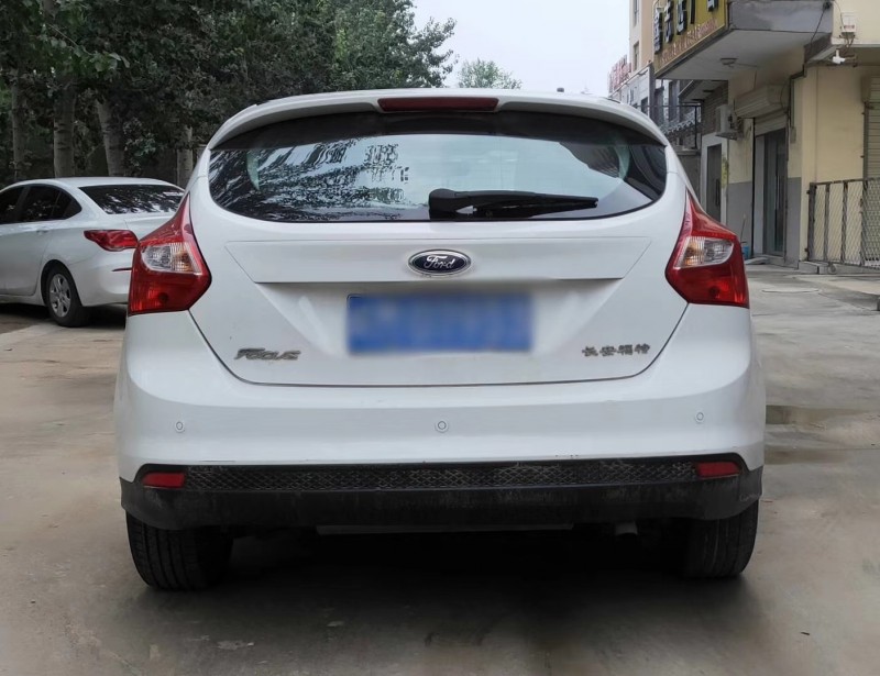 14年福特福克斯