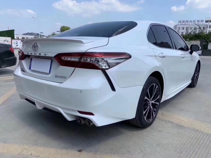 18年丰田凯美瑞