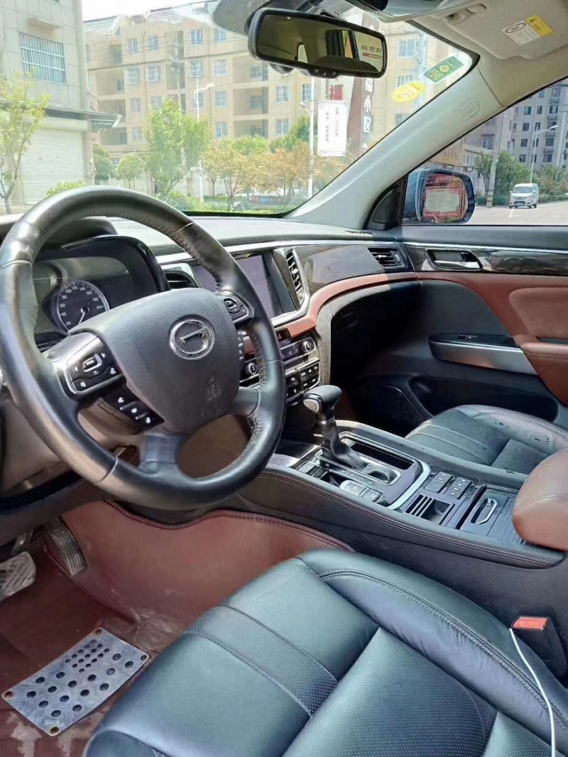 17年传祺传祺GS8