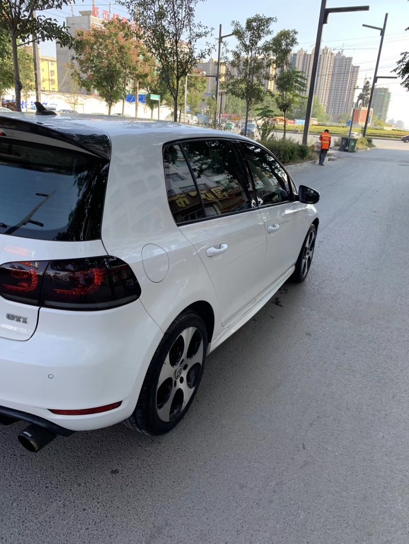 13年大众高尔夫