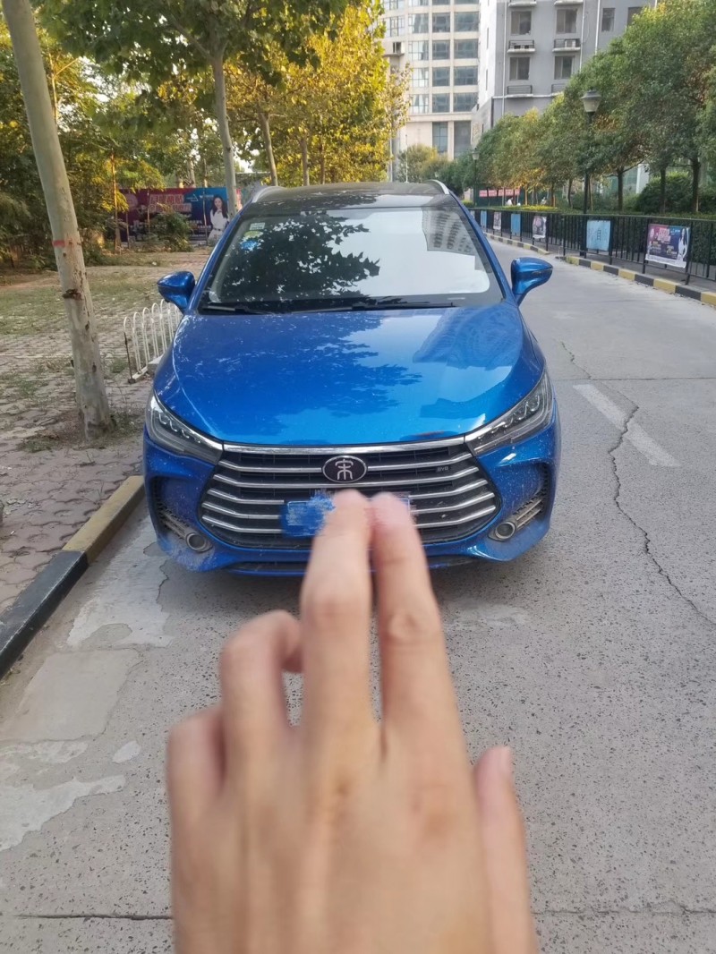 18年比亚迪宋MAX