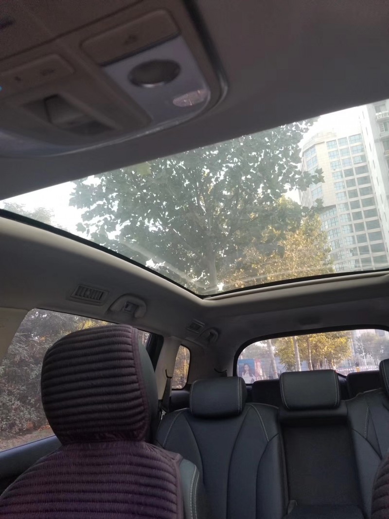 18年比亚迪宋MAX