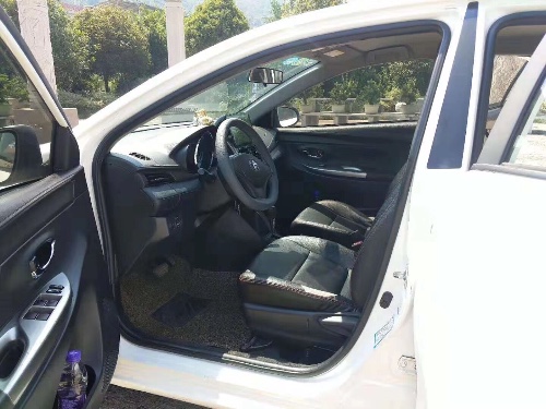 15年丰田YARiS L 致炫