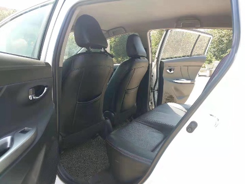 15年丰田YARiS L 致炫
