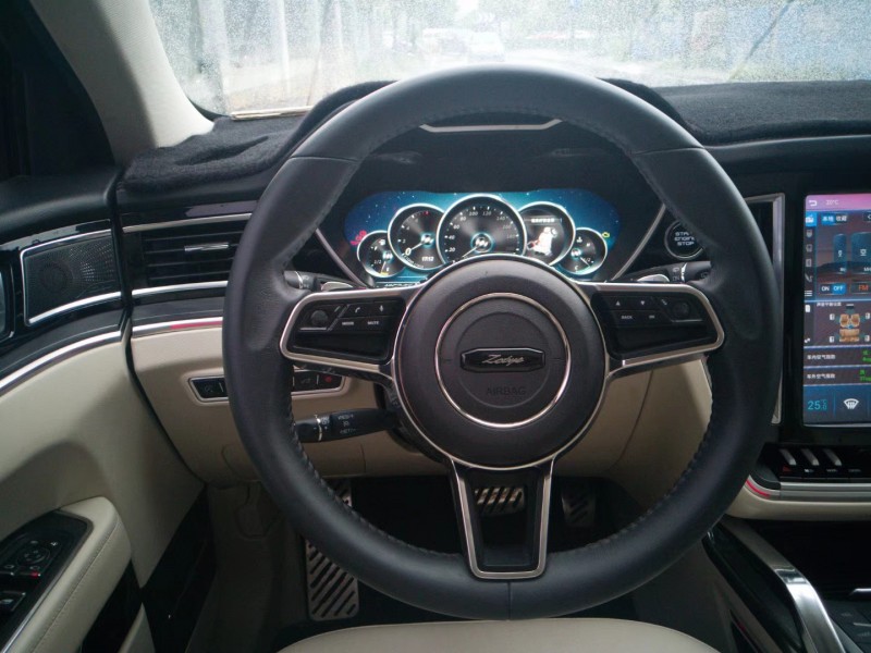 18年众泰T700