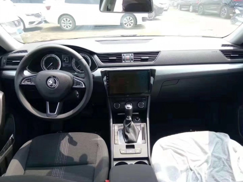 19年斯柯达速派