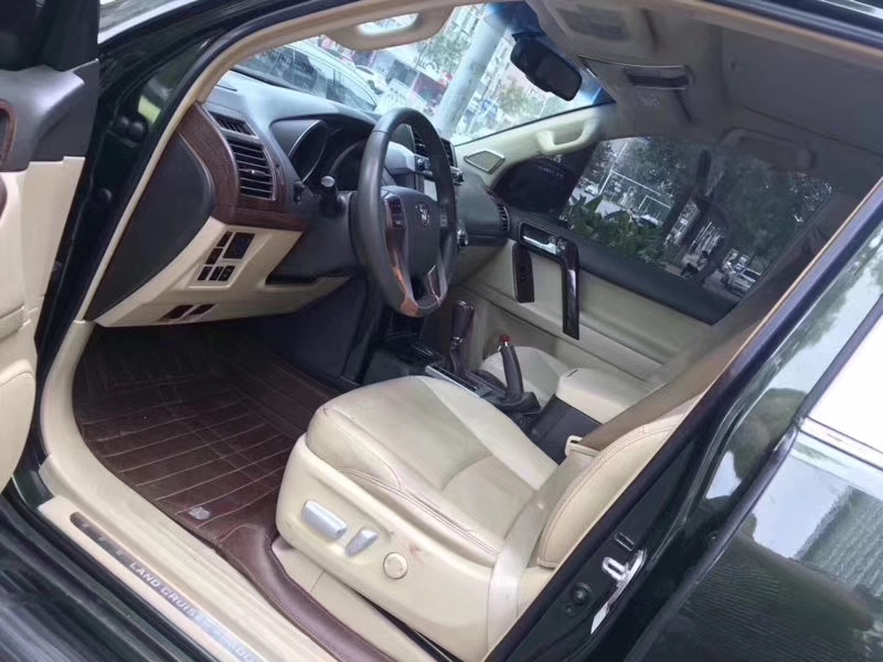 17年丰田普拉多