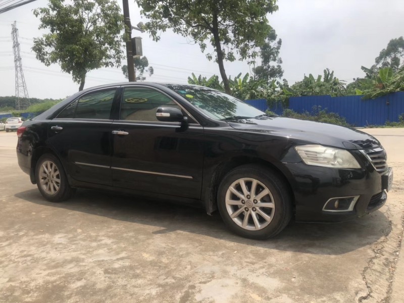 11年丰田凯美瑞