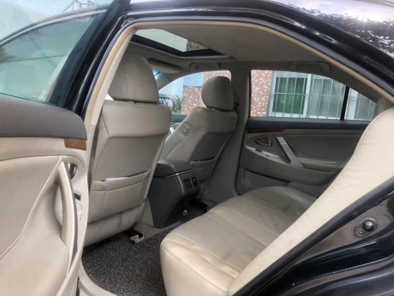 11年丰田凯美瑞