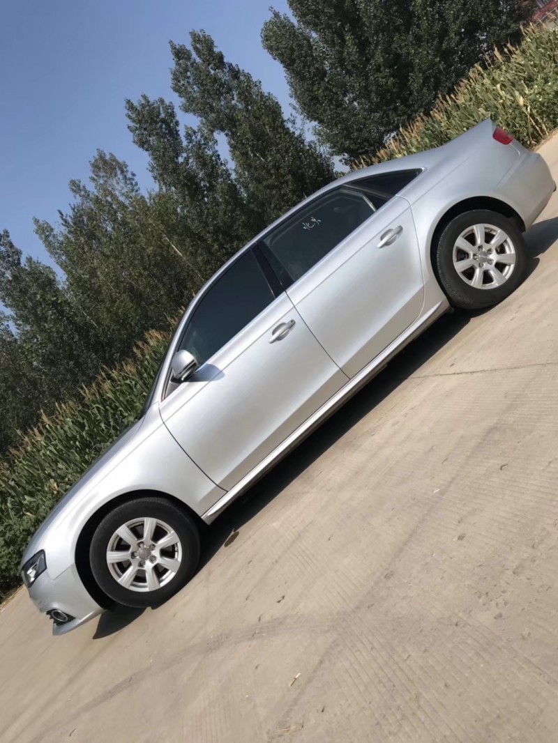12年奥迪A4L