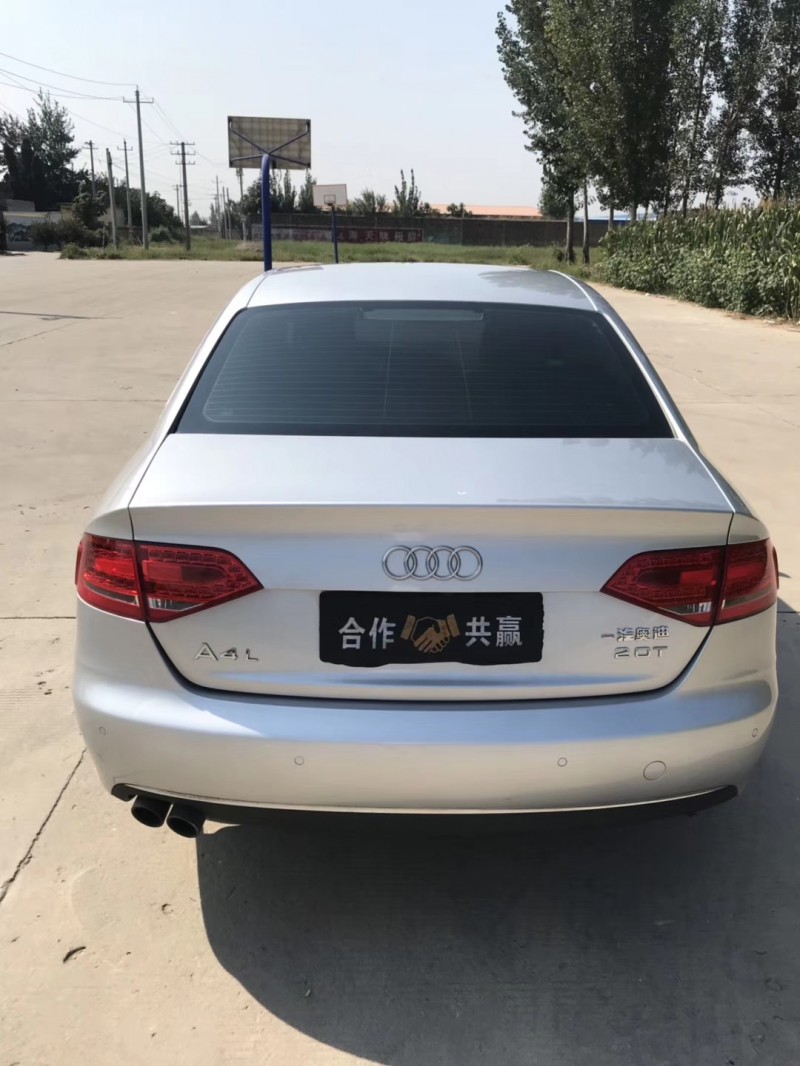 12年奥迪A4L