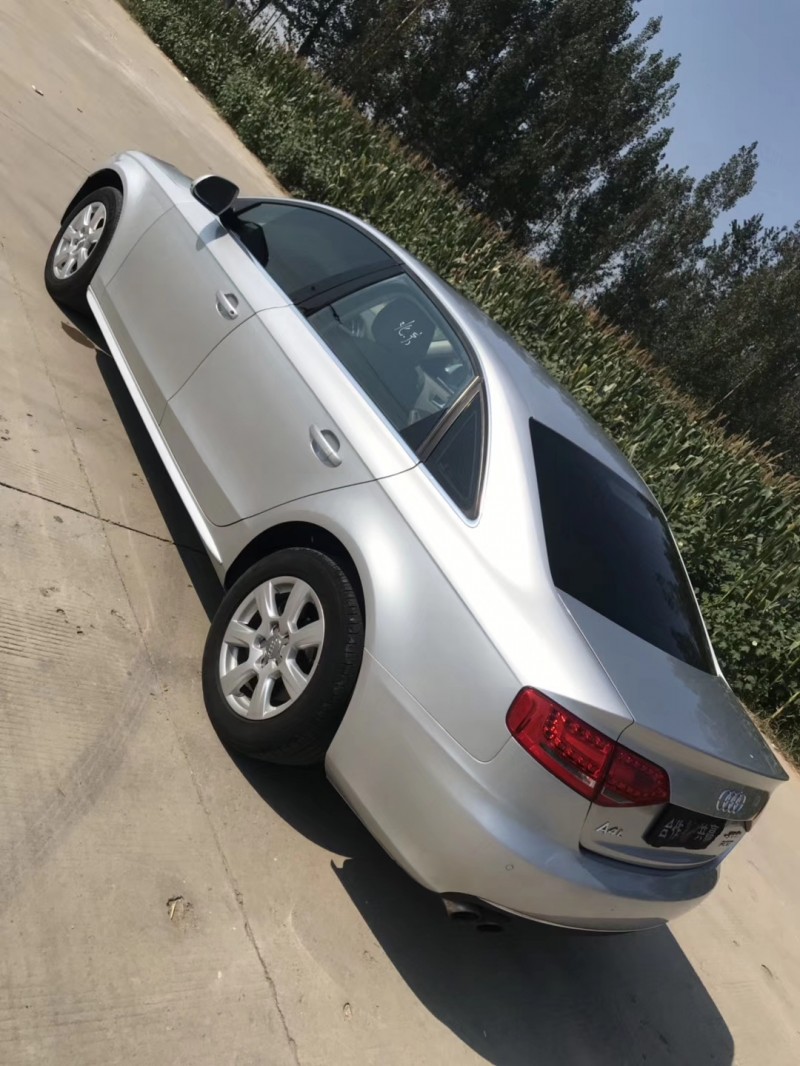 12年奥迪A4L