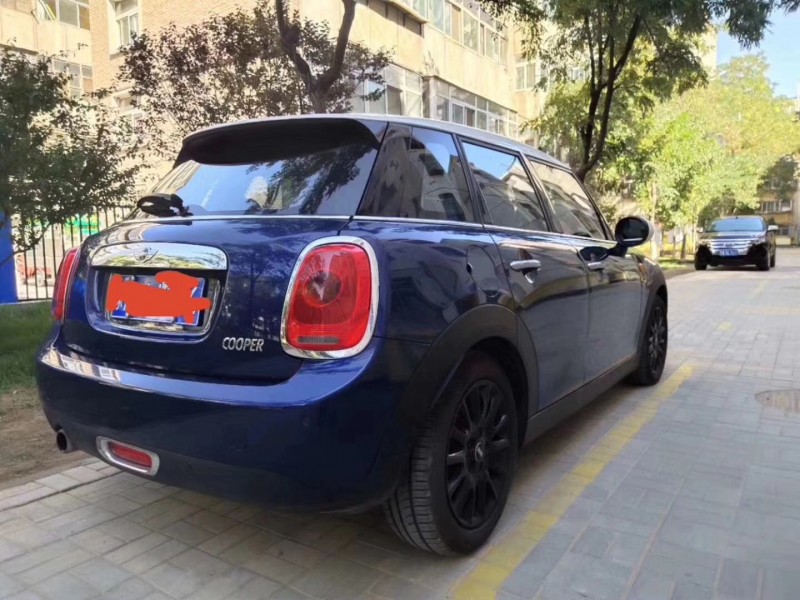 16年宝马MINI