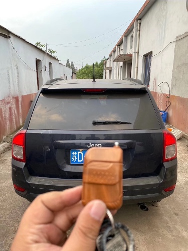 13年Jeep指南者
